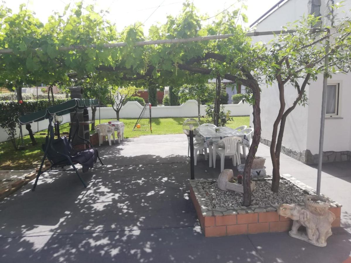 Villa Miriade B&B Paestum Eksteriør billede